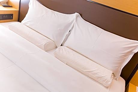 Huazhu - Business Twin Room