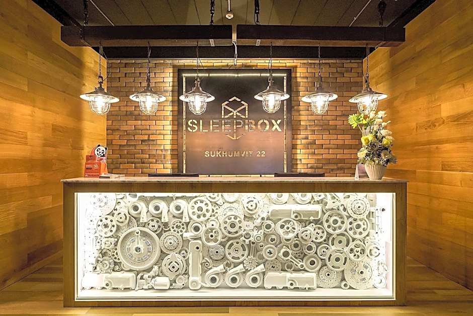 Sleepbox Sukhumvit 22