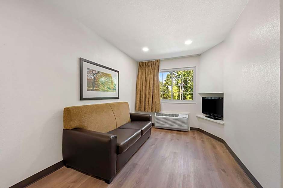 MainStay Suites Raleigh North