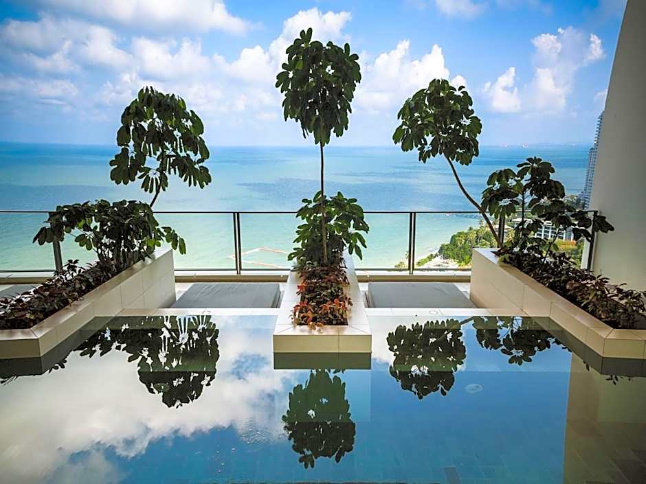 NorthPoint Pattaya Luxury Apartments GrandisVillas