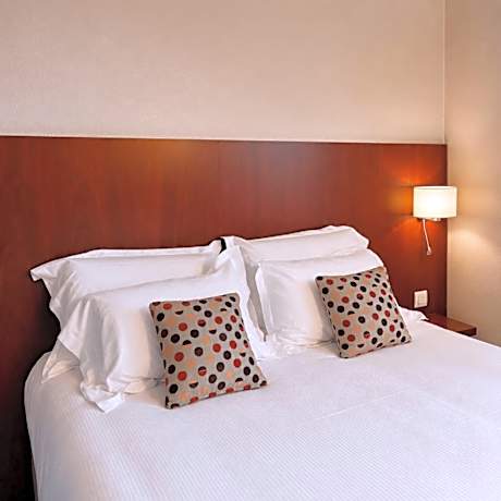 One Double Bed 3 Single Beds