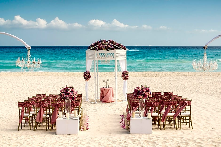 Iberostar Waves Quetzal All Inclusive
