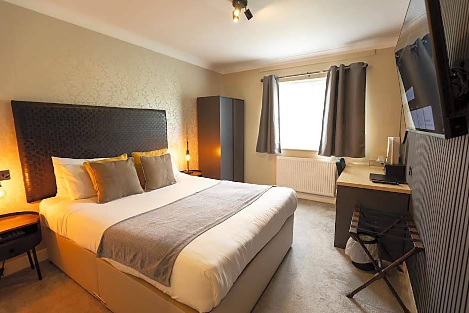 Red Hall Hotel