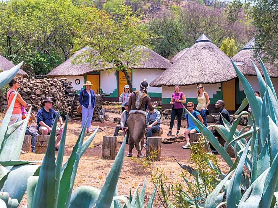 aha Lesedi African Lodge & Cultural Village
