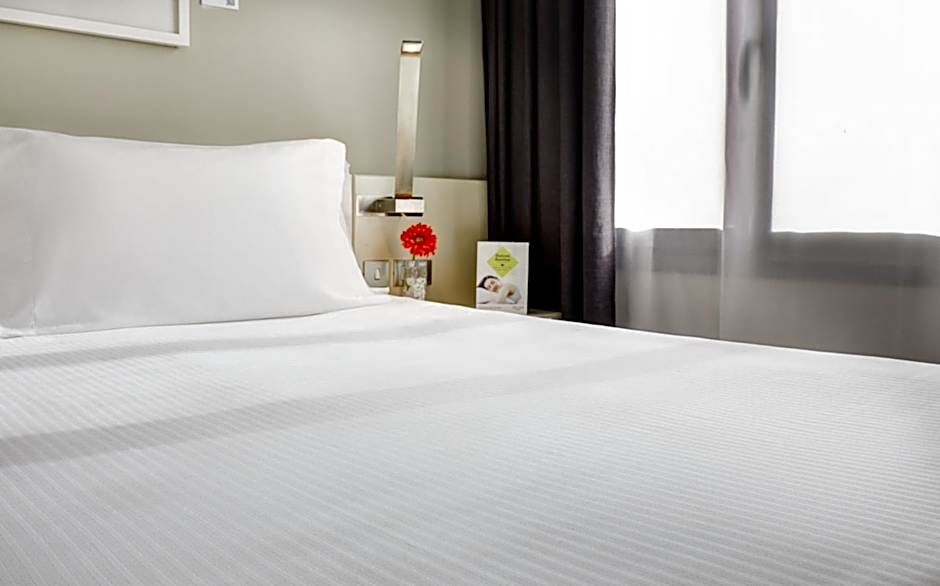 Sercotel Amister Art Hotel