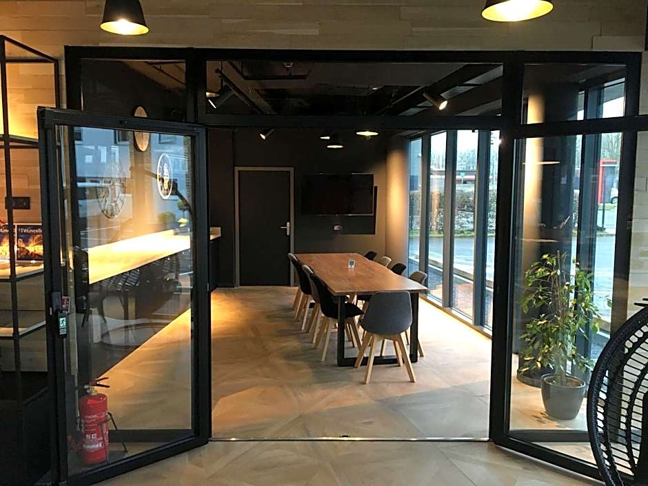 ibis Styles Valenciennes Petite Foret