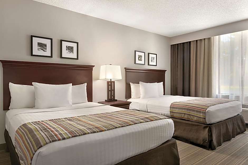 Country Inn & Suites by Radisson, Traverse City, MI