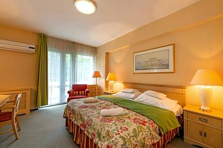 Standard Double Room with Balcony