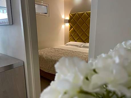 Two-Bedroom Apartment Mireille d'arc