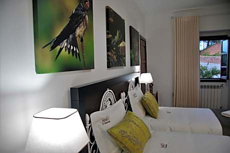 Twin Room with Private Bathroom