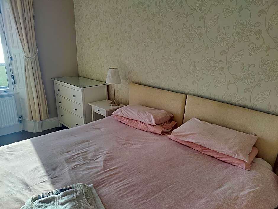 Forth Bay Guest House