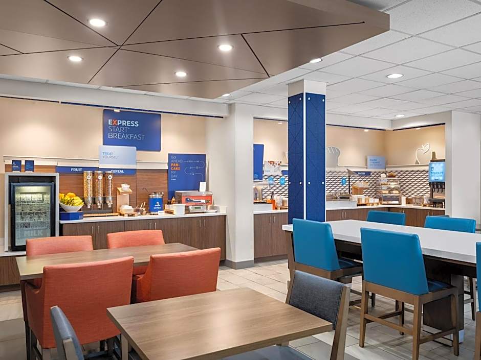 HOLIDAY INN EXPRESS MEADVILLE By IHG
