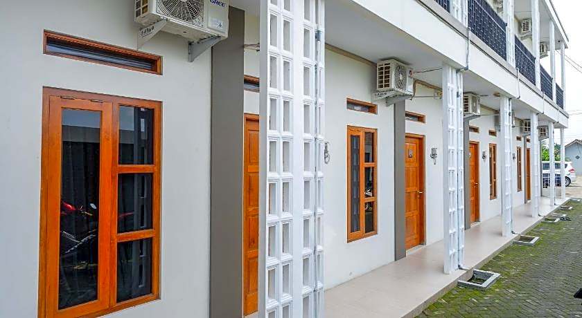 RedDoorz Syariah near RS Hermina Yogyakarta