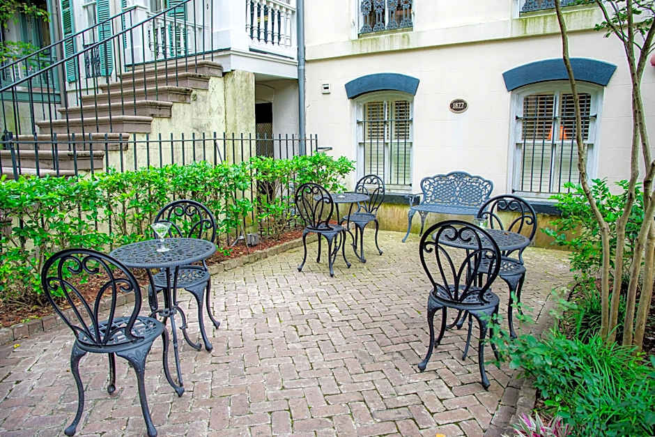 Justine Inn Savannah