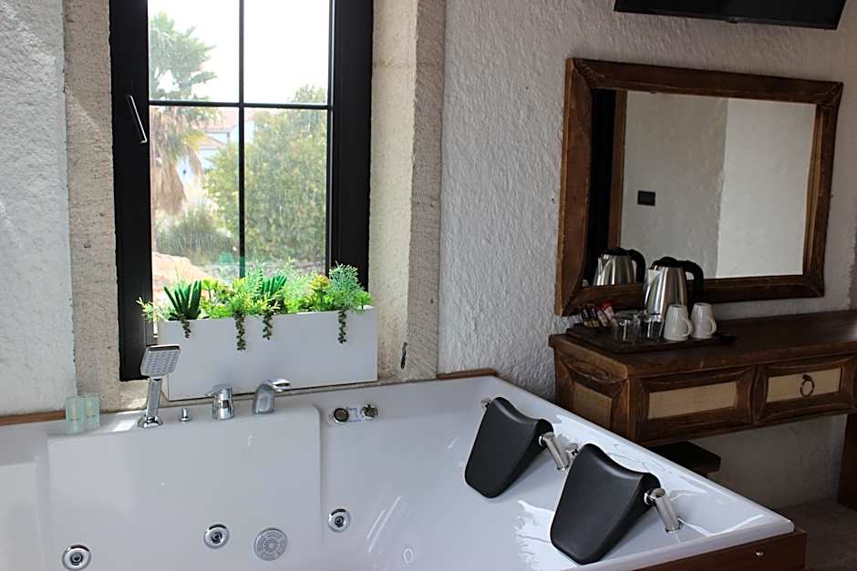 Aura Village Alacatı