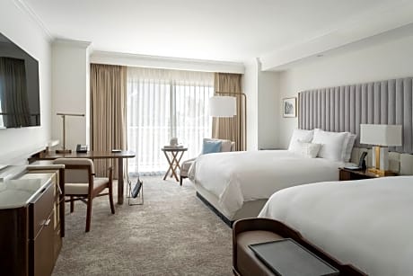 2 Queen Beds, Resort View, Guest Room
