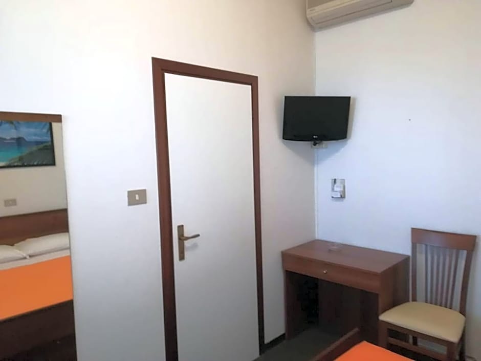 Hotel Tuscolano
