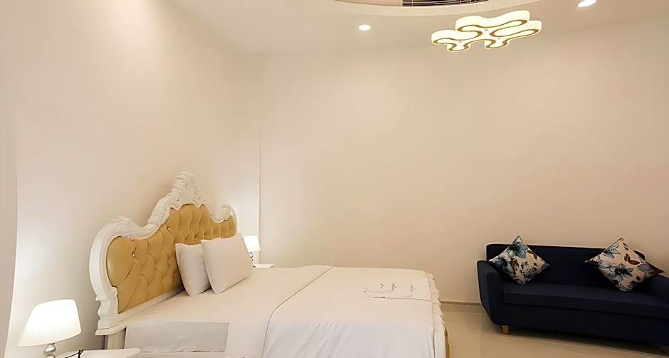 White Diamond Airport Hotel 