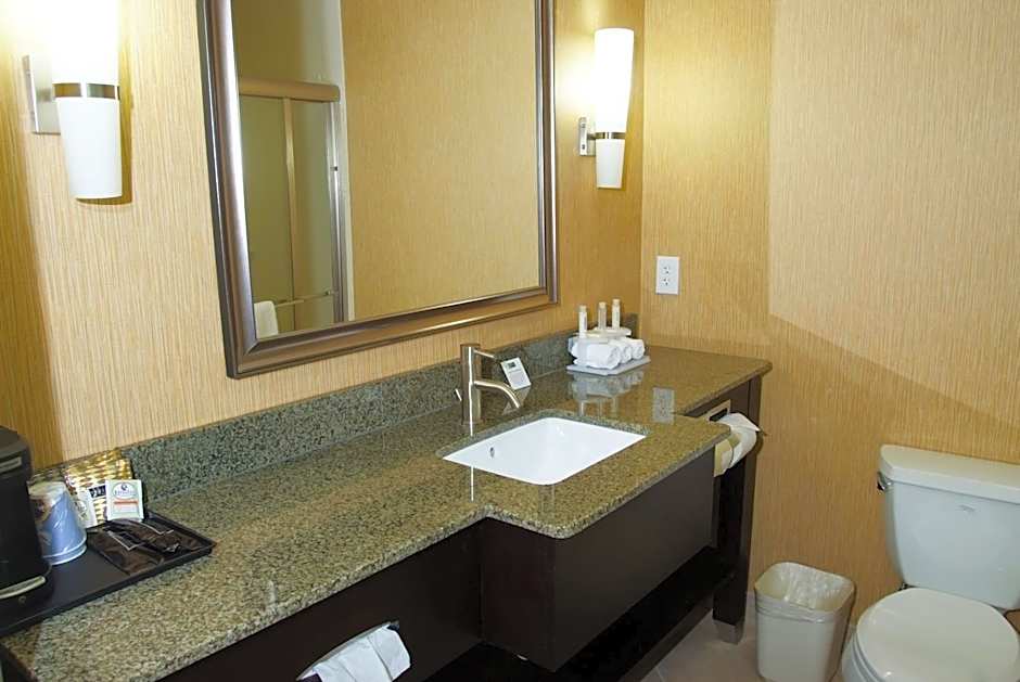 Holiday Inn Express Hotel & Suites Clemson - University Area By IHG