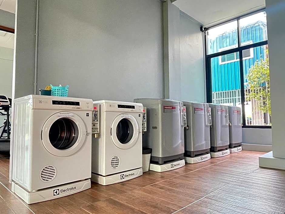 The Bedrooms Maeklong and Services Apartment