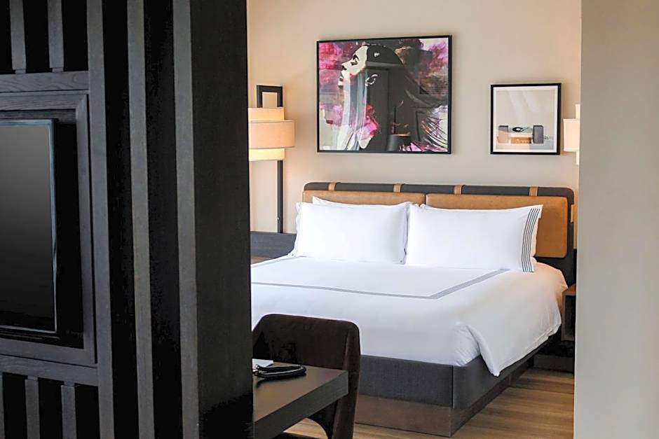 Thompson Chicago by Hyatt