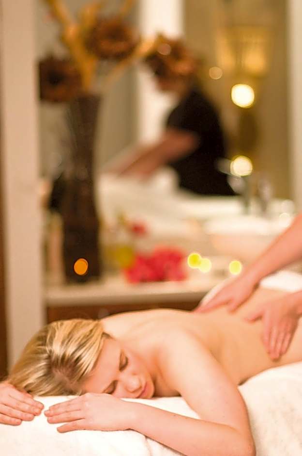 Macdonald Old England Hotel & Spa