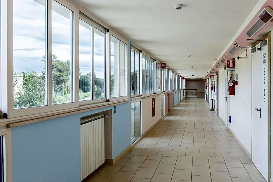 Eliopoli Beach Hostel & Restaurant