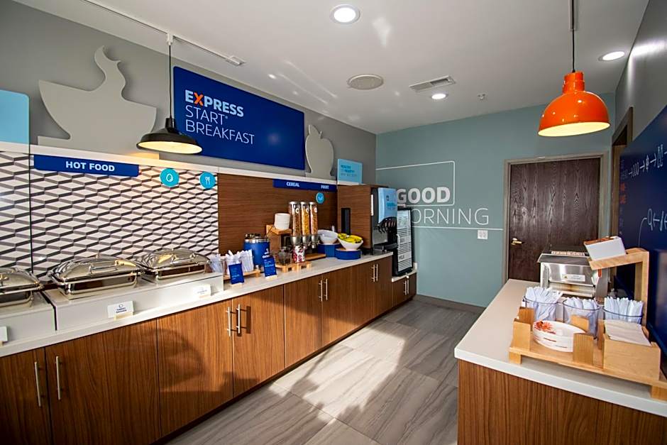 Holiday Inn Express & Suites Sulphur Springs by IHG