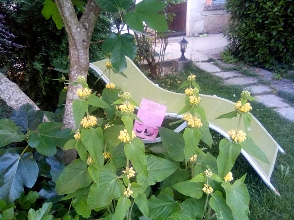 La Grille Fleurie, chambres d'hôte chez l'habitant