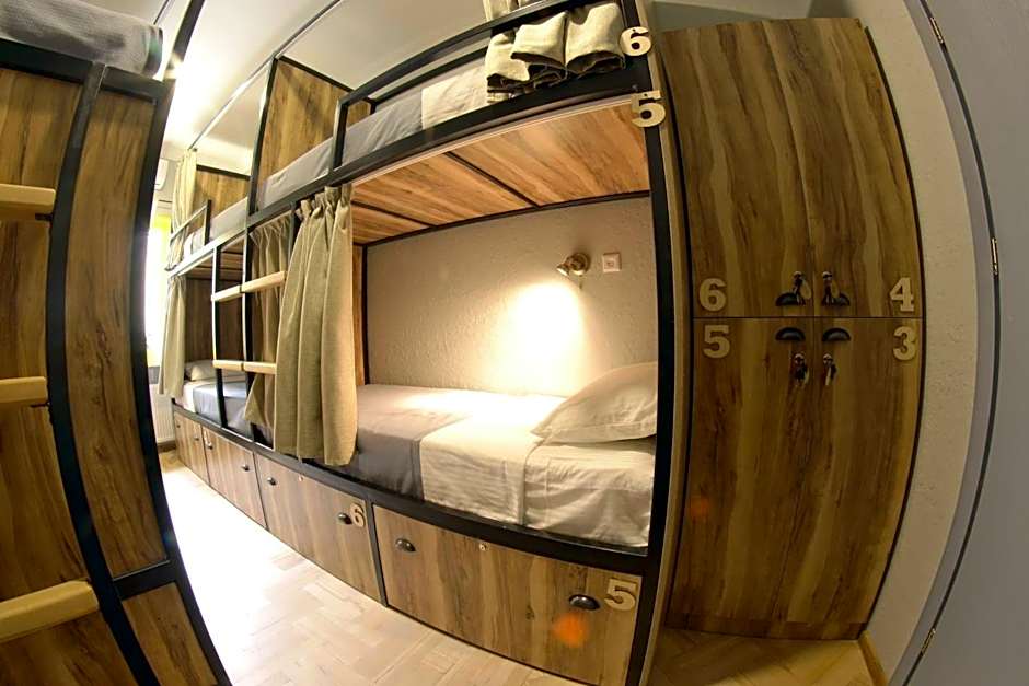 Hostel Nomad