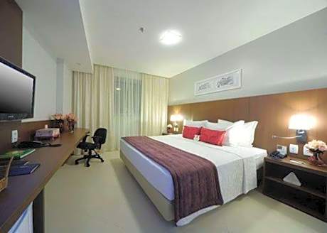 1 King Bed, Suite, Smoking