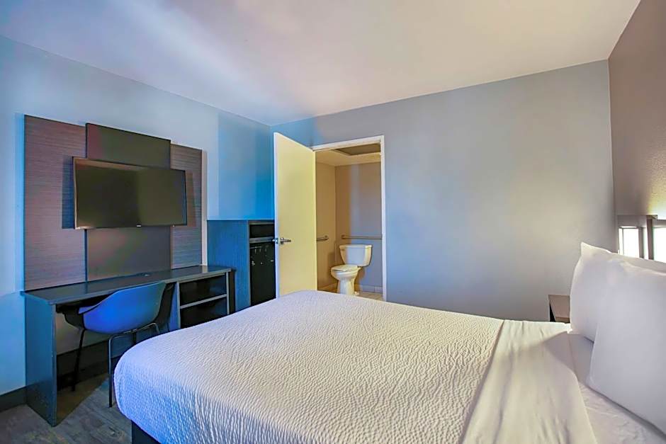 Motel 6-Kingman, AZ - Route 66 East