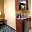 Holiday Inn Express & Suites Lebanon