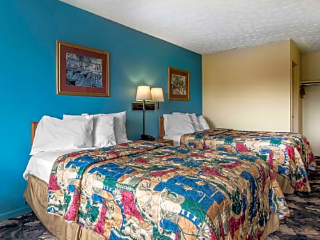 2 Double Beds, Smoking