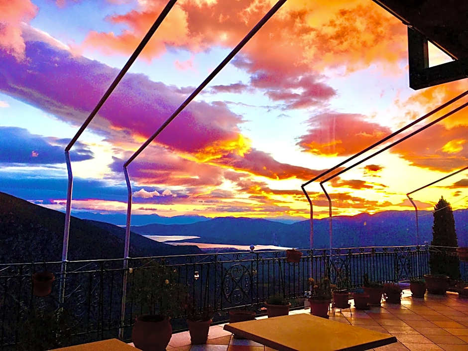 delphi aiolos center hotel panoramic view&yoga harmony hotel&rooms