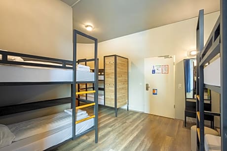 Bed in 6-Bed Dormitory Room