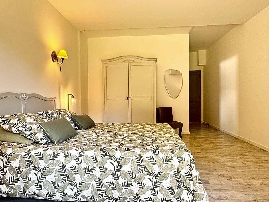 Les 5 Arches - Adult Only