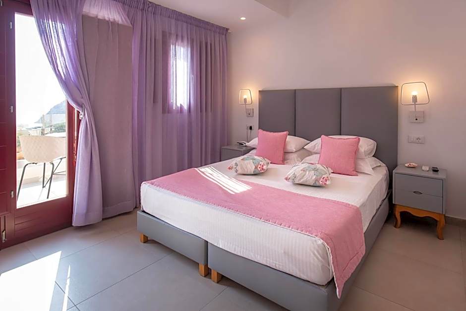 MAR n MAR CROWN HOTEL-SUITES