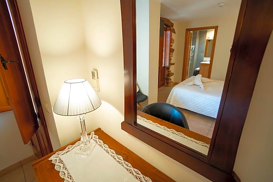 Hotel Rural L'Antic Portal