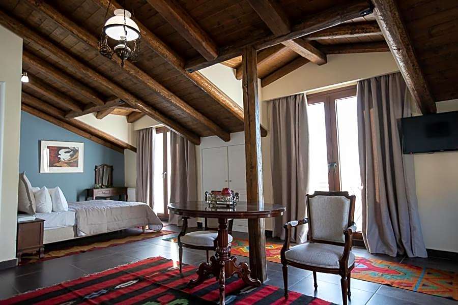 Ellinon Thea Arachova