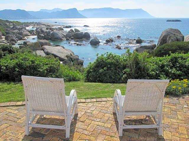 Bosky Dell on Boulders Beach