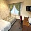 Futsukaichi Green Hotel