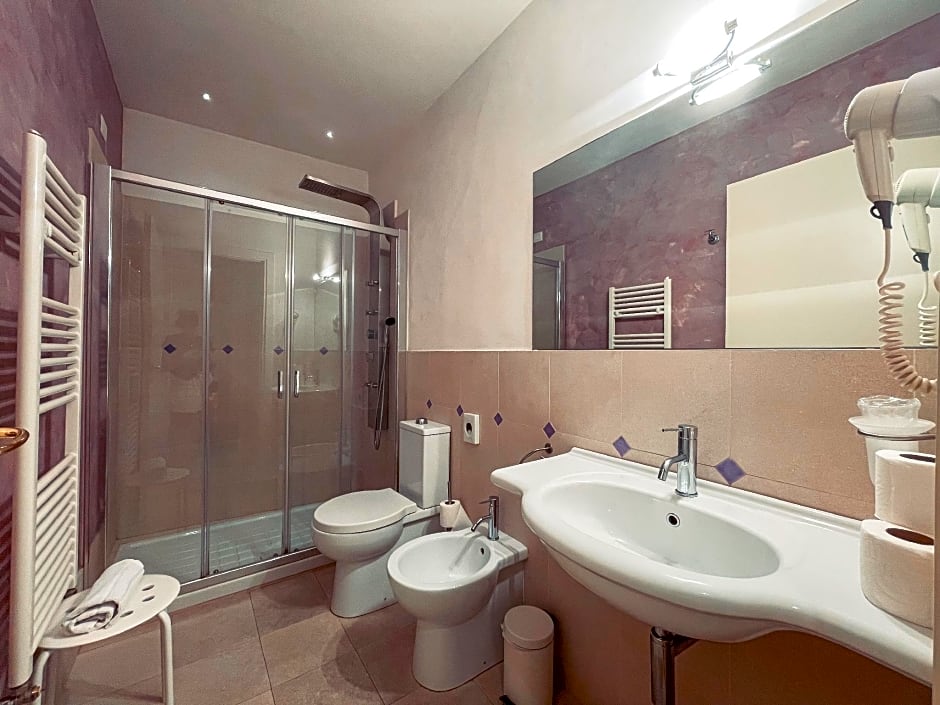 Hotel Azzi