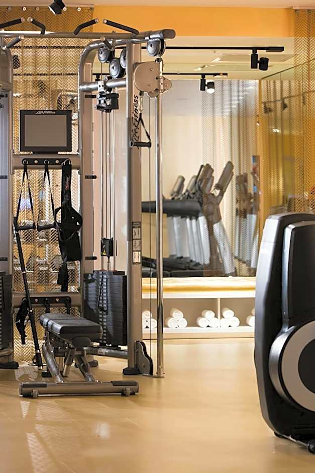 Renaissance by Marriott New York Times Square Hotel