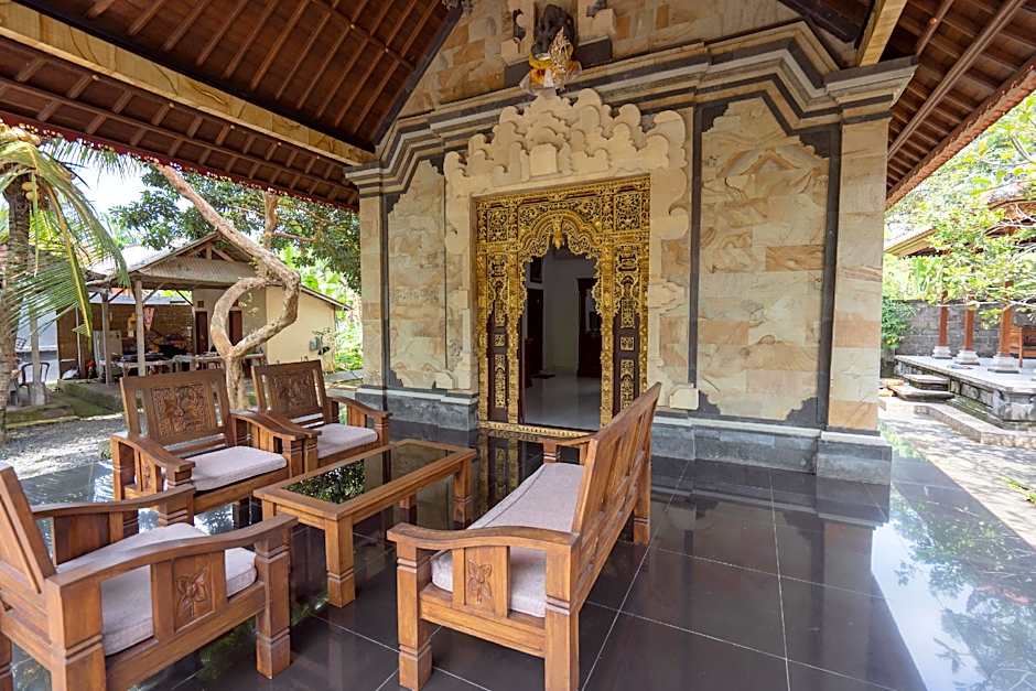 Tebluess Guesthouse Gianyar RedPartner