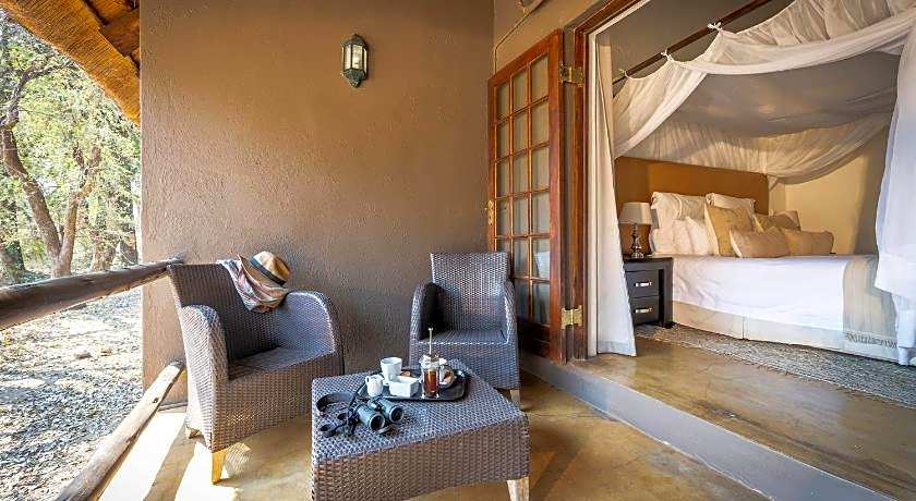 Shiduli Safari Lodge