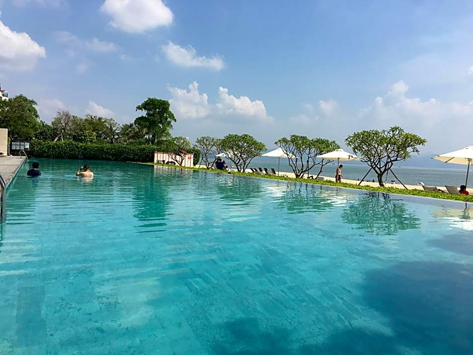 HuiZhou HuaYangNian Seaview Guesthouse