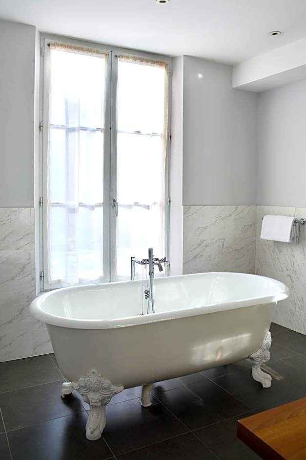 Chateau Belmont Tours by The Crest Collection