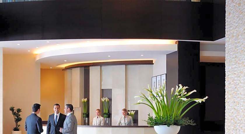 Movenpick Hotel Jumeirah Lakes Towers