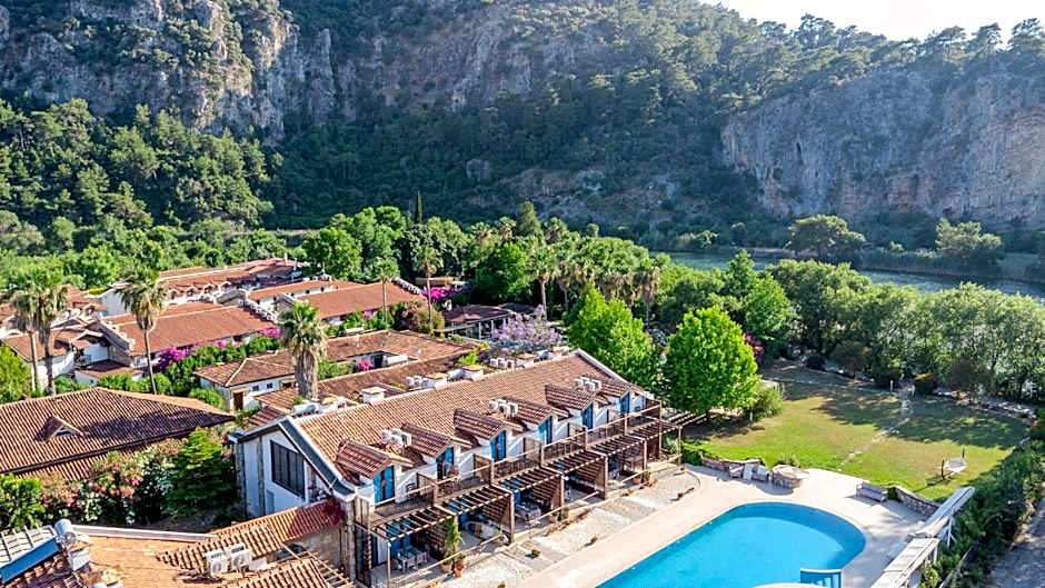 Aydos Hotels & Breeze Restaurant
